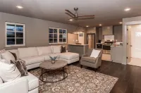 Stylish Comfort and Prime Location Near Attractions - Charming Escape Hotels in Bentonville