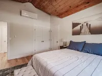 Sebago, newer construction, lake access, AC, 3bd2.5bth, Long Beach neighborhood Hotels in Sebago