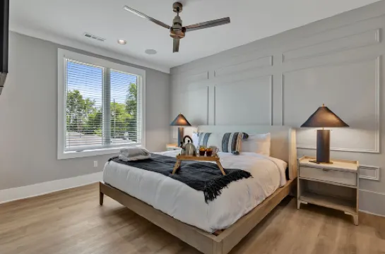 Rooftop Deck and Spacious Living Areas - Stunning Urban Retreat