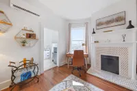 Elegant Design and Modern Comfort - Charming Historic Retreat