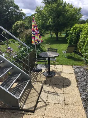 Apartment in the countryside between Quimper and Beaches