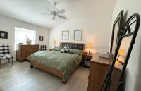 Golf Cart and Access to Recreation Center - Stylish Tranquil Villa