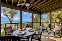 Stunning Views & Casual Elegance Beachfront Retreat