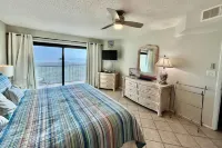 Full Oceanfront View and Access to Pool and Hot Tub - Stunning Coastal Retreat