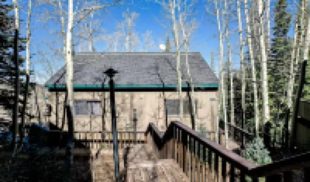 Cozy Fireplace and Scenic Deck - Charming Mountain Retreat