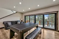 Expansive Lake Views and Hot Tub - Modern Cozy Haven