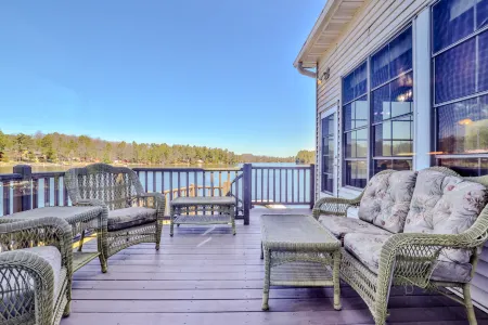 Shoreview Lake House