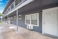 Gated Parking and Cozy Living Space - Affordable Comfort Retreat