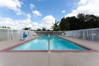 Days Inn by Wyndham Lamont/Monticello Hotels in Monticello