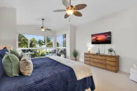 Lagoon Pool and Marina Amenities - Stunning Coastal Oasis Hotel a Key Largo