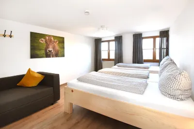 Alps Hostel فنادق في Gorisried