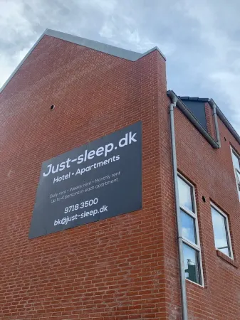 Just-Sleep Отели в г. Икаст-Бранне