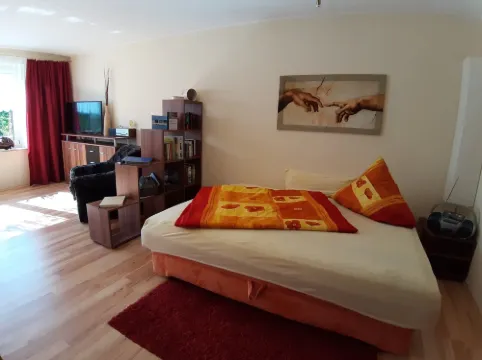 位於佈德內瑞海森林的陽光假日公寓