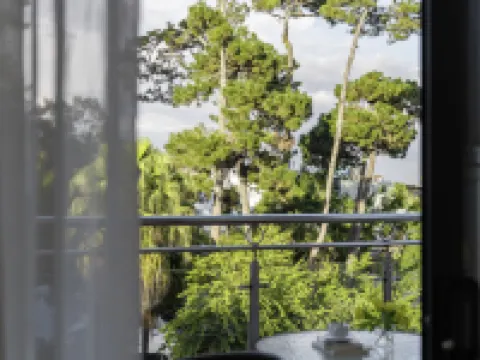 ทีทีอาร์ มูนสโตน อพาร์ต์ โฮเทล โรงแรมในด่าหลัต