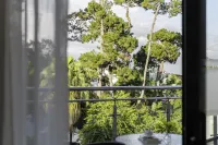 ทีทีอาร์ มูนสโตน อพาร์ต์ โฮเทล