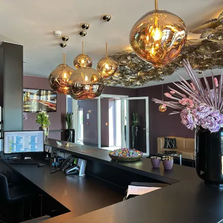Primetime Hotel