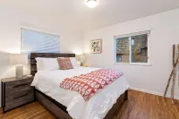 Stylish Getaway W/ Designer Touches - Free Bikes