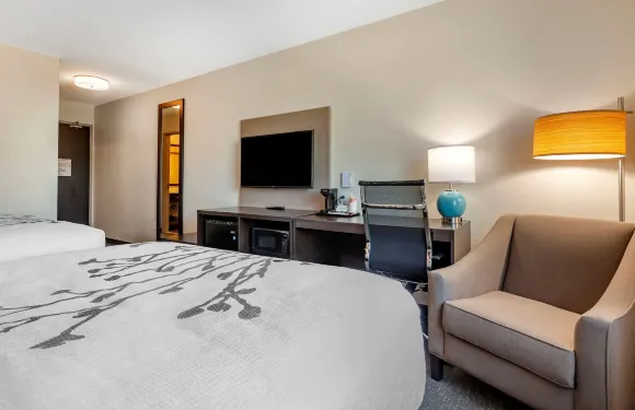 蘭開斯特普拉特維爾舒眠套房酒店