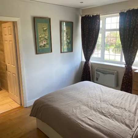 Cozy Apartment Retreat in High Wycombe