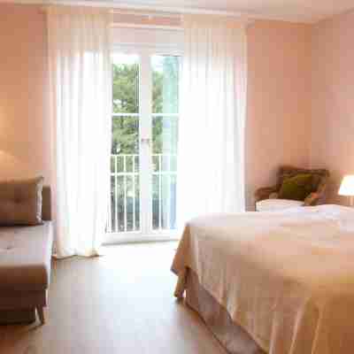 The Little Guesthouse Rooms