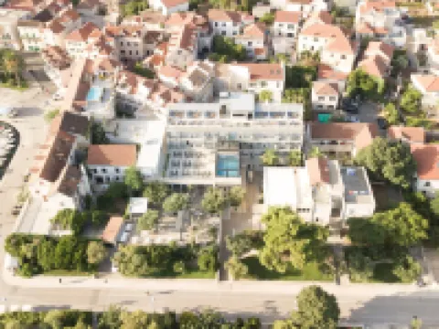 호텔 오삼 수페타르 호텔