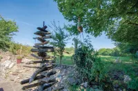 Merlins Cabin - 2 Bed - Blaen Cedi Farm