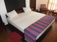 Hotel Sapthapadhi