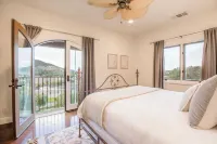 Casa del Arbol by Avantstay Stunning California Estate with Incredible Views 레들랜즈 테메큘라 캠퍼스 대학 주변 호텔