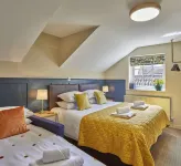 Full Moon Inn Rudge Các khách sạn ở Bishopstrow