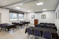 Quality Inn & Suites Greenville - Haywood Mall