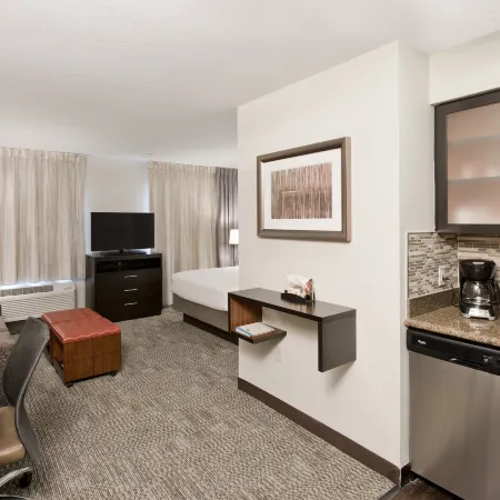 Staybridge Suites CHARLOTTE BALLANTYNE by IHG