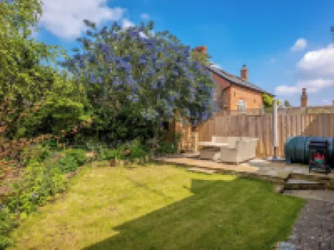 Tom Callows Gorgeous Cottage Oxfordshire Hotels in Cherwell