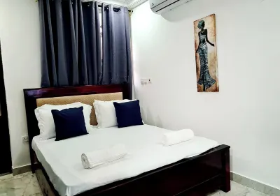 Beautiful Quiet & Cozy  Close to Highway Hotels in Amasaman