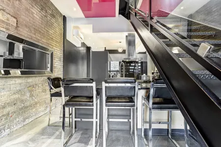 Boutique Lofts Milton Parc by Simplissimmo Отели рядом с достопримечательностью «Парк Рапид»