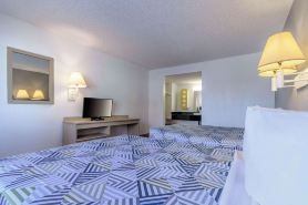 Motel 6 Hayward, CA- Silicon Valley Gateway