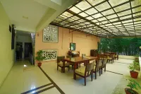 Hotel Shiv Villa by SAH - Breakfast