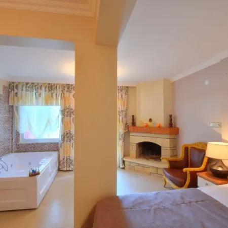 Sweet Home River Hotel