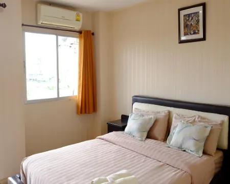 บ้านฉางอพาร์ทเม้นท์ แอนด์ โฮเต็ล โรงแรมในอำเภอ บ้านฉาง