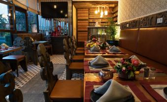 Riad Wazani Square & Spa