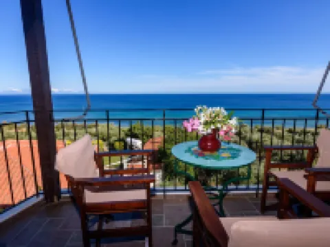 Eros Pittoresque Retreats - Perfect Location, Panoramic Seaview Hotels in Koroni