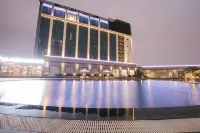 Song Lam Waterfornt Hotel - Pools