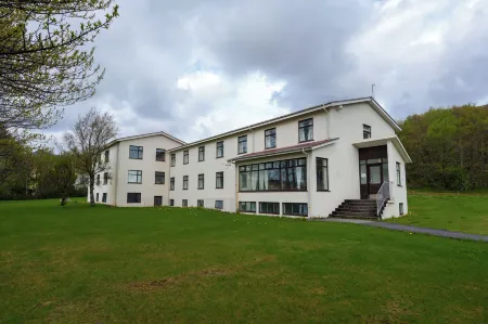 Kverna Guesthouse