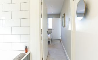 Iona 4 Bed Luxury in the Heart of Bracklesham Bay