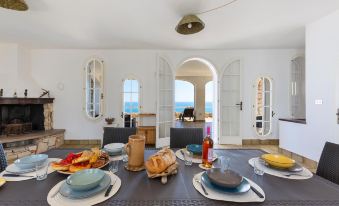 2750 Villa Petra by Barbarhouse