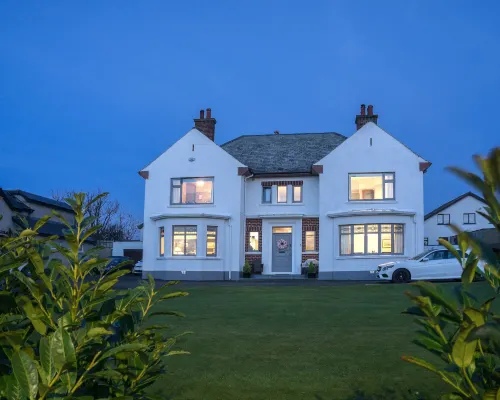 Larkhill House Hotels in Portrush