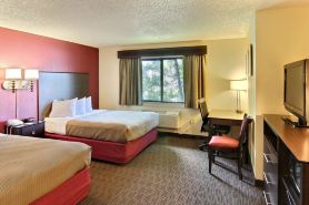 Blossom Hotel & Suites Traverse City