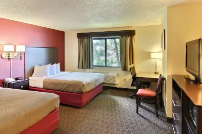 Blossom Hotel & Suites Traverse City