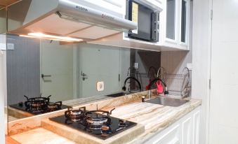 Comfy and Modern Wonderful 2Br Apartment at Tanglin Supermall Mansion