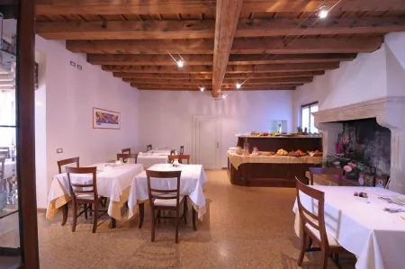 Corte Castelletto Отели в г. Моццекане