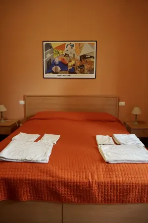 B&B Vivaldi Отели рядом с достопримечательностью «Palazzina Cinese»